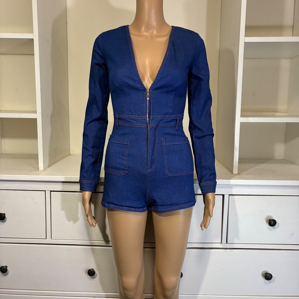 Tiger Mist Denim Romper XS Blue Long Sleeve Zip Front V-Neck Mini Jumpsuit